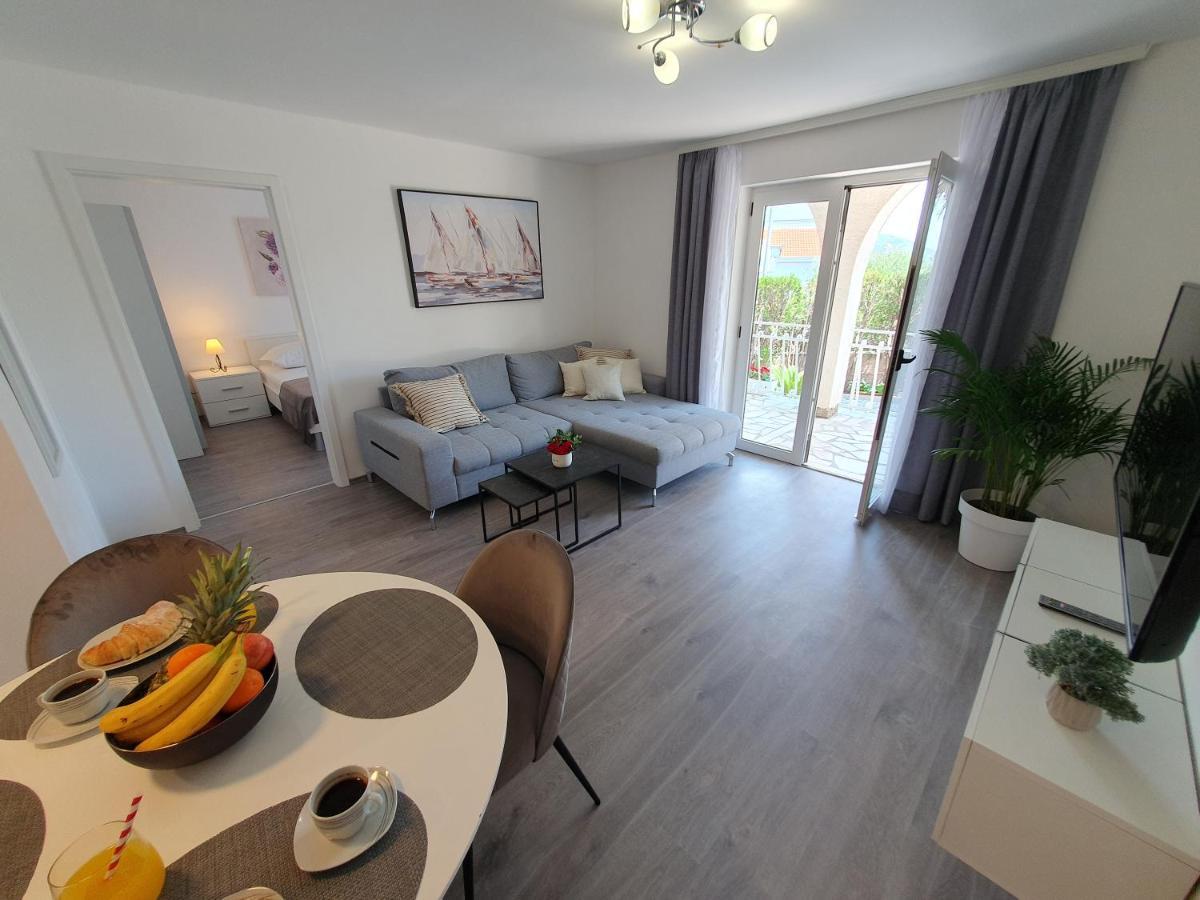 Apartment Zvjezdana Трогір Екстер'єр фото